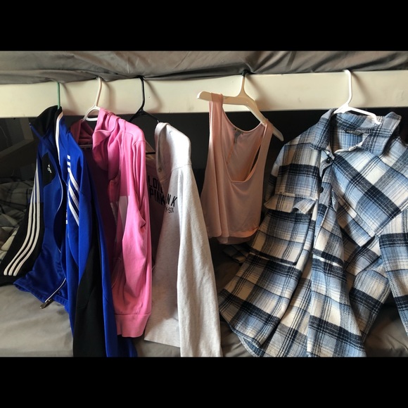There are T’s, tanks, crops, sweaters/jackets, pjs - Picture 5 of 11